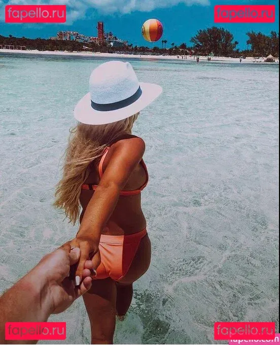 Chelsea Kreiner Onlyfans Photo Gallery 