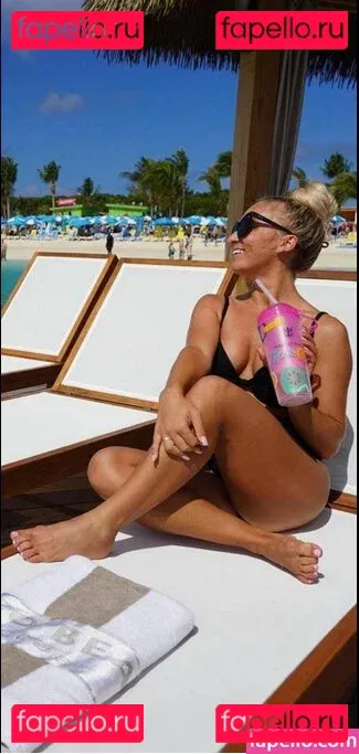 Chelsea Kreiner Onlyfans Photo Gallery 