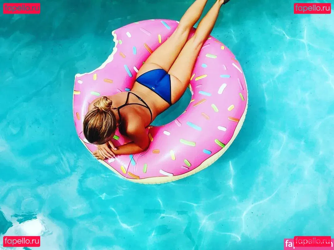 Chelsea Kreiner Onlyfans Photo Gallery 