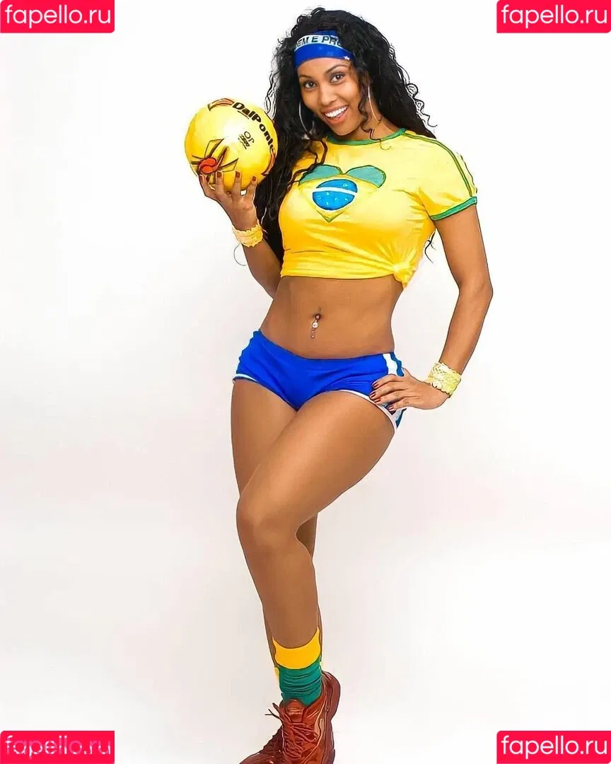 Rosiane Pinheiro Onlyfans Photo Gallery 