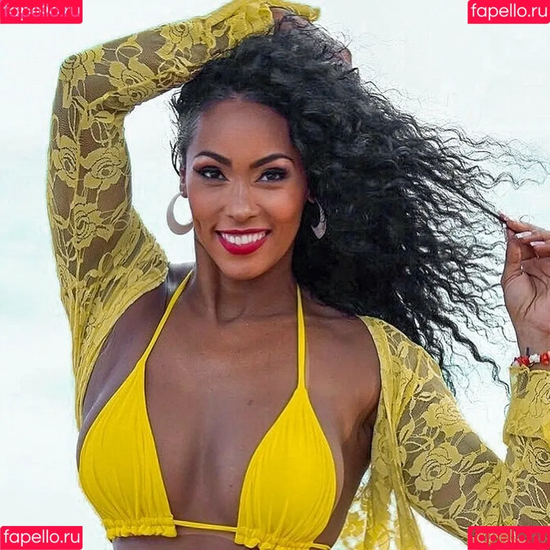 Rosiane Pinheiro Onlyfans Photo Gallery 