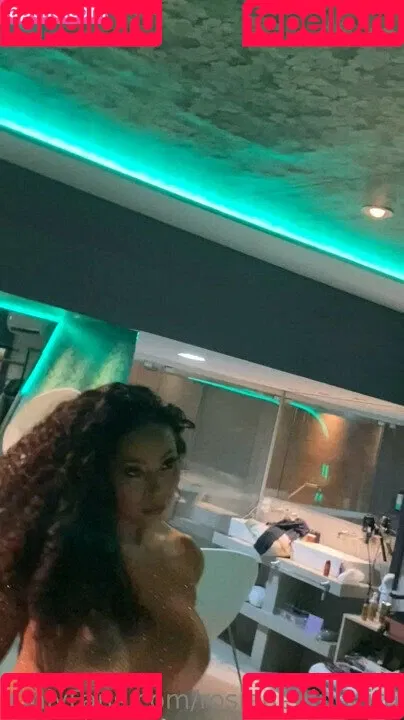Rosiane Pinheiro Onlyfans Photo Gallery 