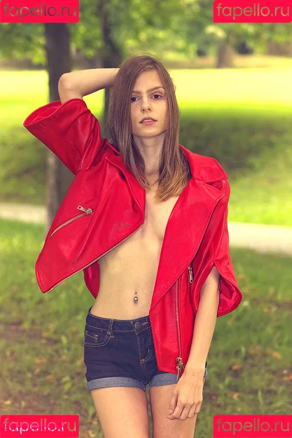 Muriel Melinda Onlyfans Photo Gallery 