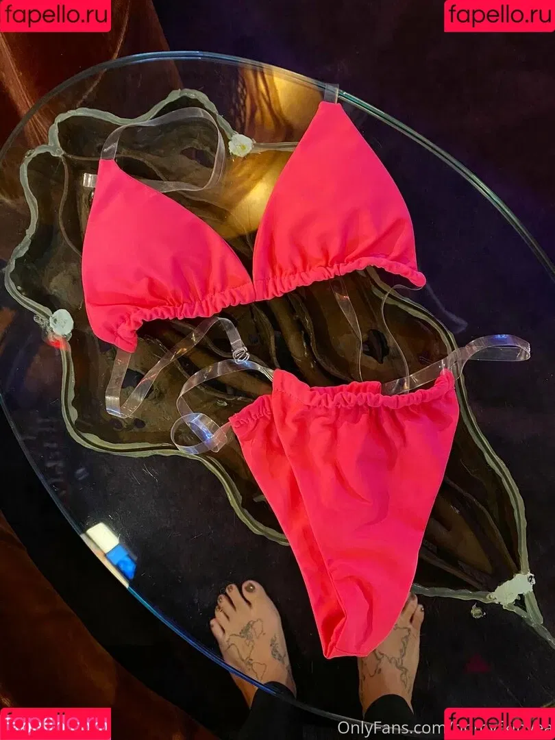 ohmyfkinyea Onlyfans Photo Gallery 