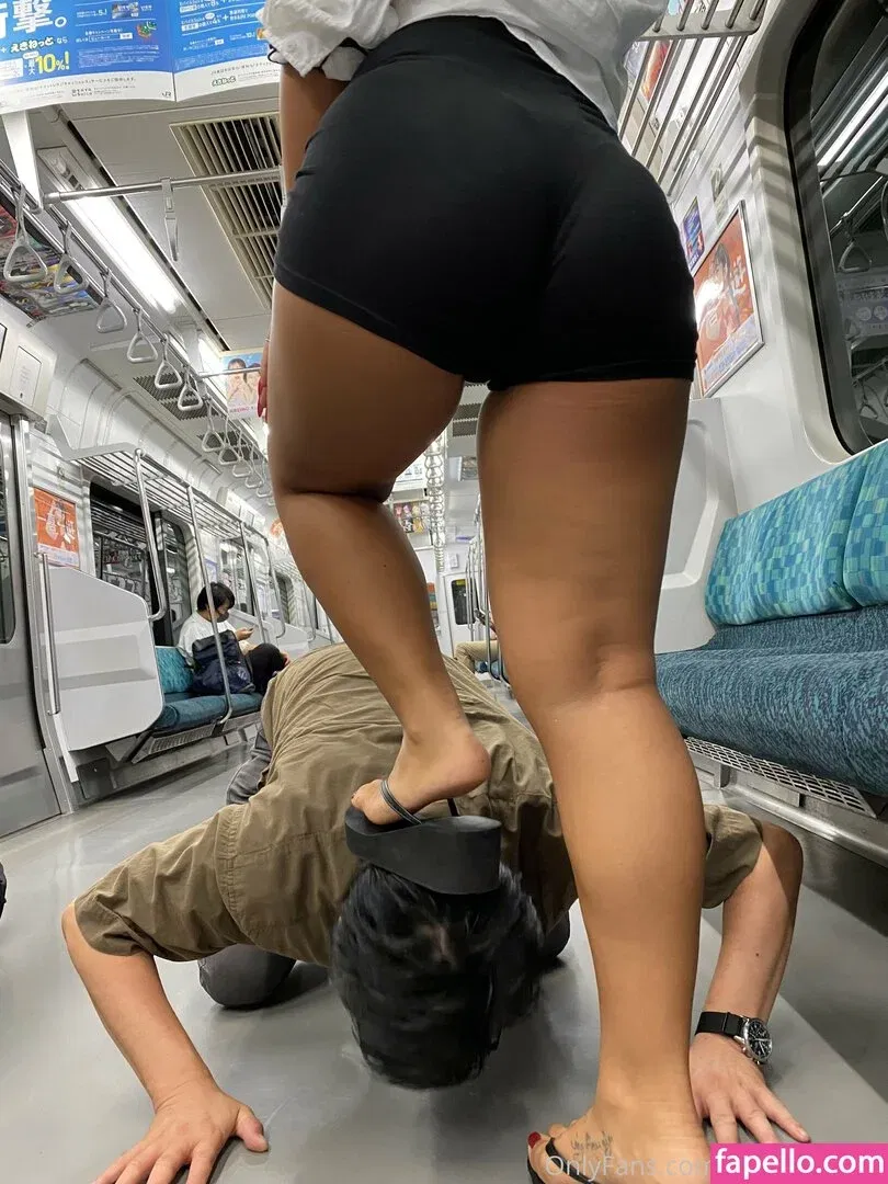 ohmyfkinyea Onlyfans Photo Gallery 