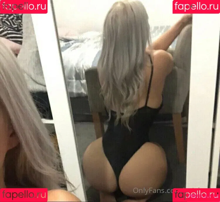 evieleana Onlyfans Photo Gallery 