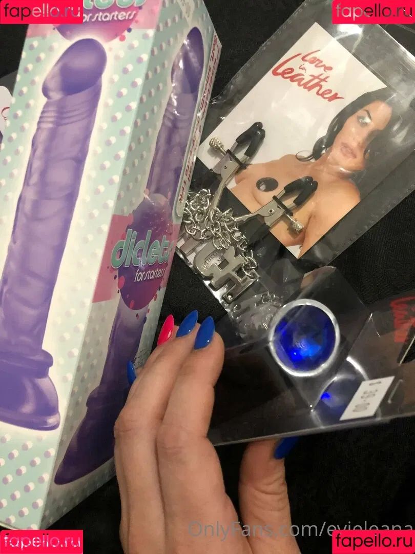 evieleana Onlyfans Photo Gallery 