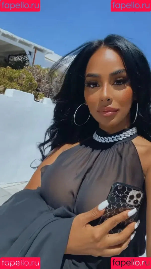 Ayisha Diaz Onlyfans Photo Gallery 
