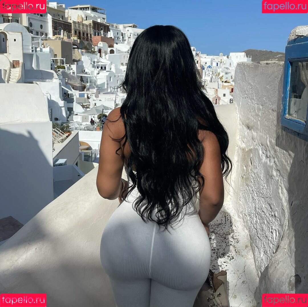 Ayisha Diaz Onlyfans Photo Gallery 