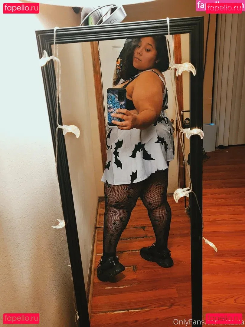 atzula Onlyfans Photo Gallery 