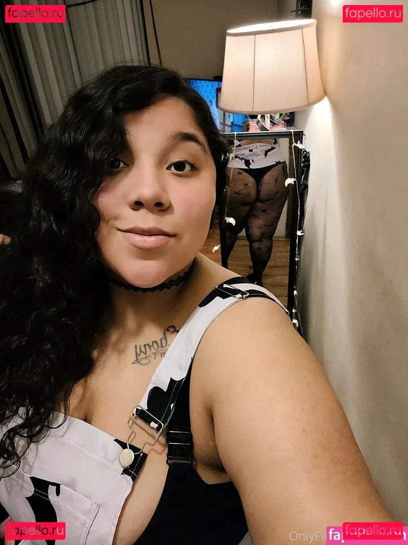 atzula Onlyfans Photo Gallery 