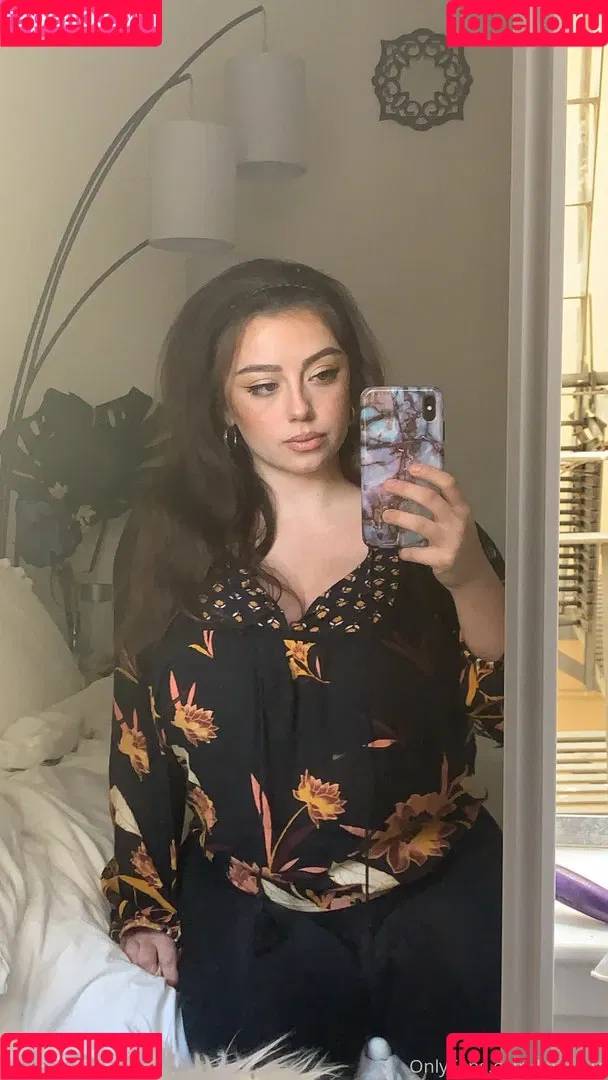 JuicyJade Onlyfans Photo Gallery 