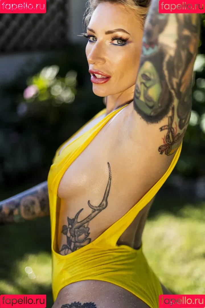 ava_austen Onlyfans Photo Gallery 