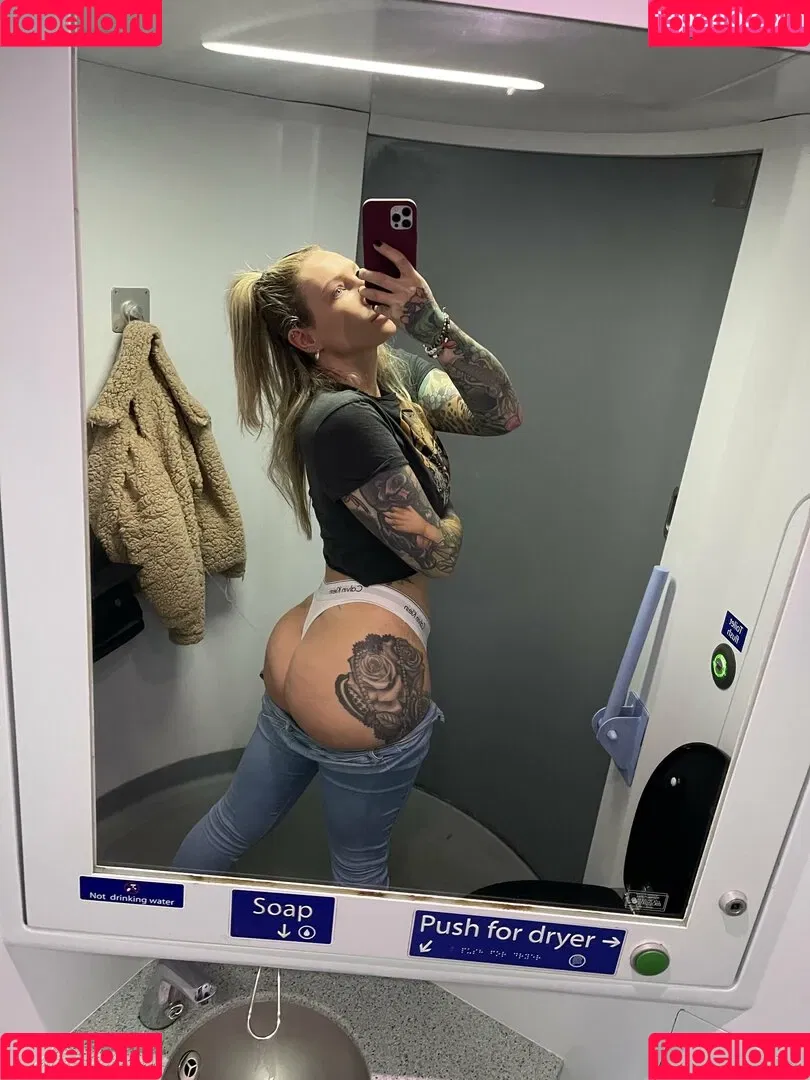 ava_austen Onlyfans Photo Gallery 