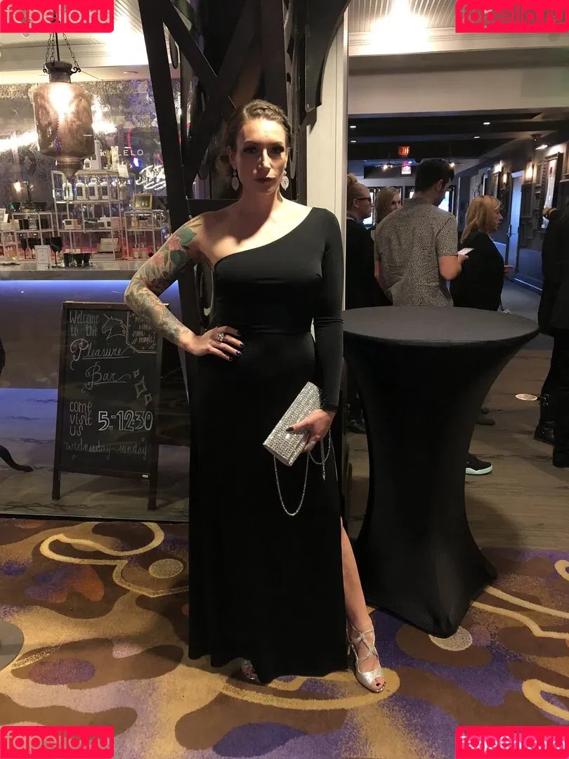 ava_austen Onlyfans Photo Gallery 