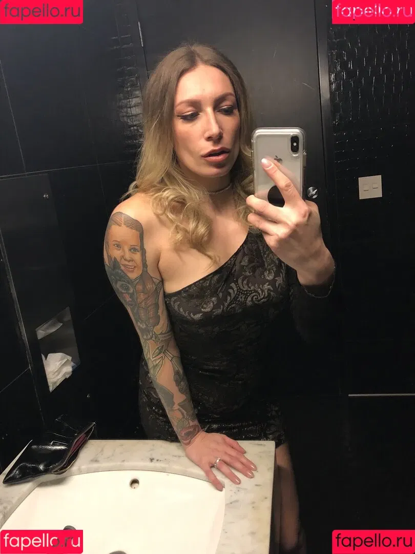 ava_austen Onlyfans Photo Gallery 
