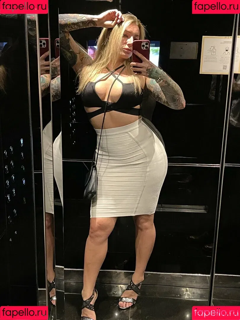 ava_austen Onlyfans Photo Gallery 