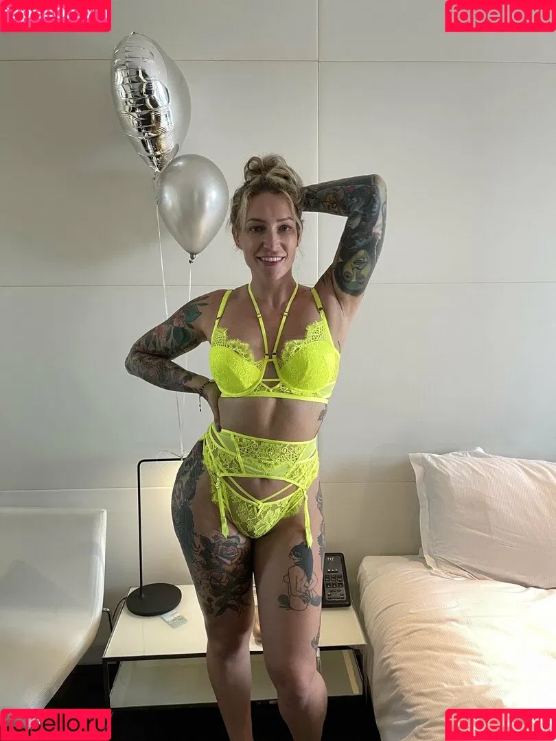 ava_austen Onlyfans Photo Gallery 
