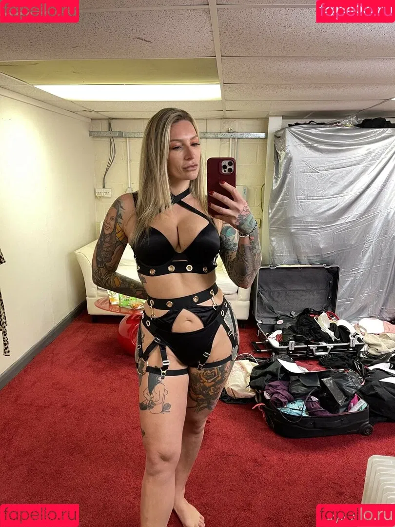 ava_austen Onlyfans Photo Gallery 