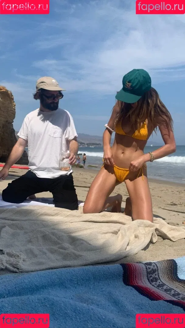 Chloe Bennet Onlyfans Photo Gallery 