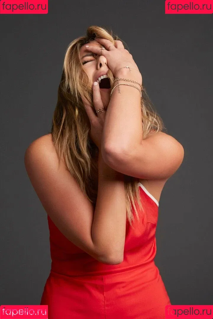 Chloe Bennet Onlyfans Photo Gallery 
