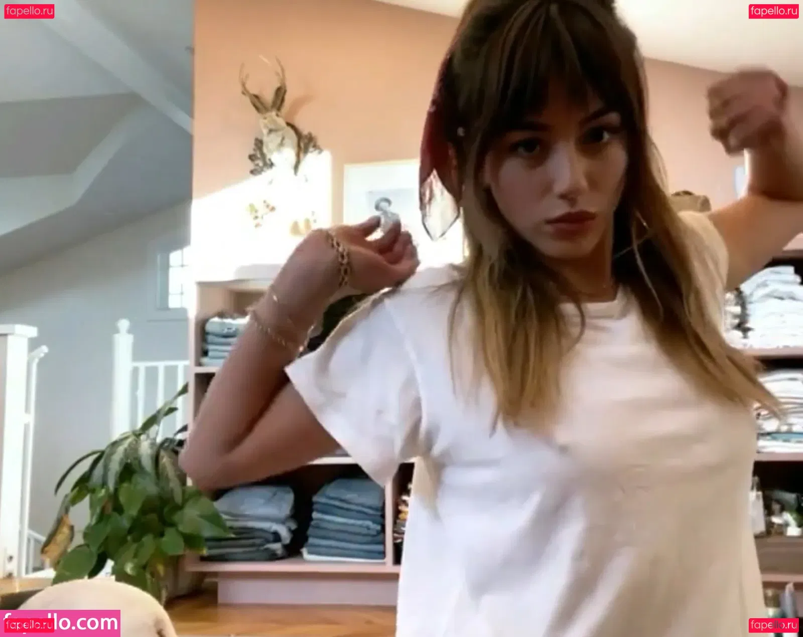 Chloe Bennet Onlyfans Photo Gallery 