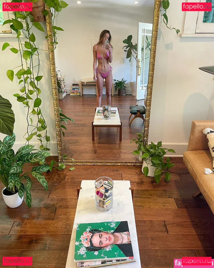 Chloe Bennet Onlyfans Photo Gallery 