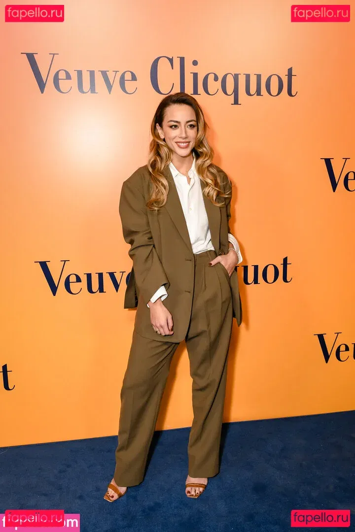 Chloe Bennet Onlyfans Photo Gallery 