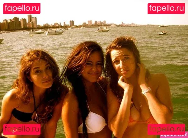 Chloe Bennet Onlyfans Photo Gallery 