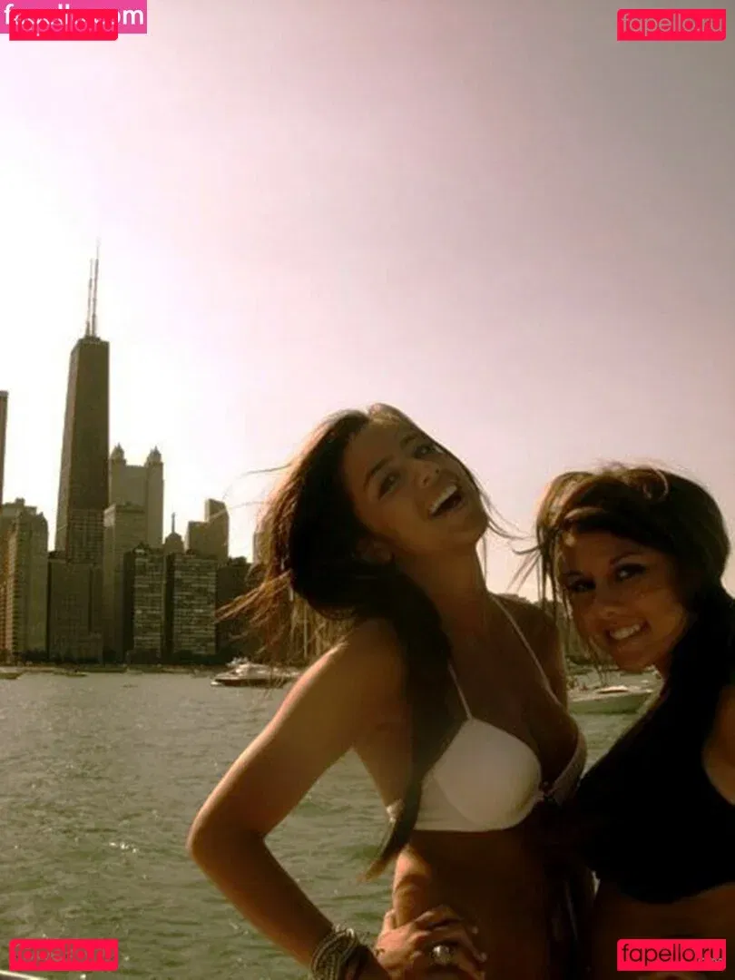 Chloe Bennet Onlyfans Photo Gallery 