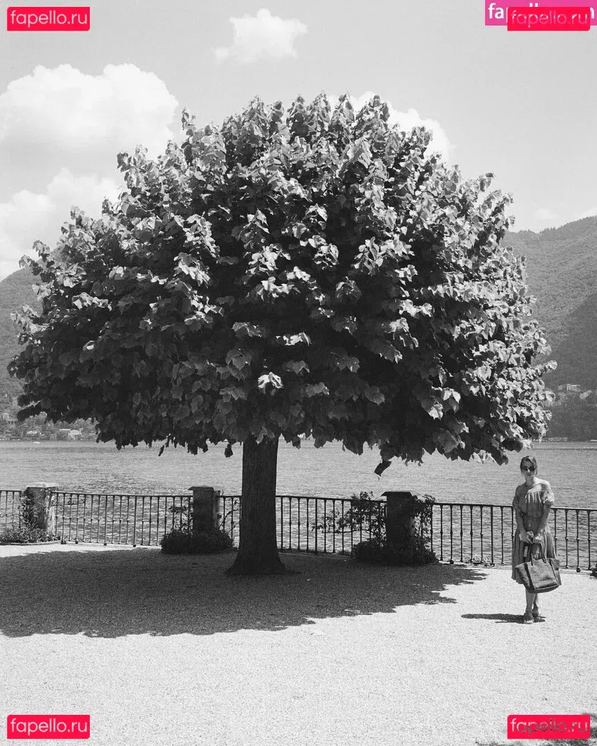 Chloe Bennet Onlyfans Photo Gallery 