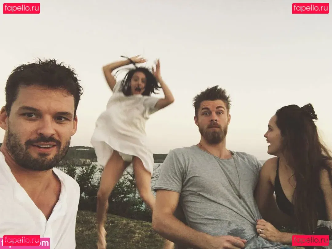 Chloe Bennet Onlyfans Photo Gallery 