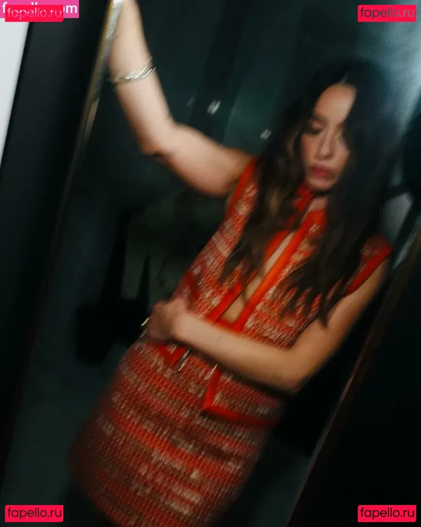 Chloe Bennet Onlyfans Photo Gallery 