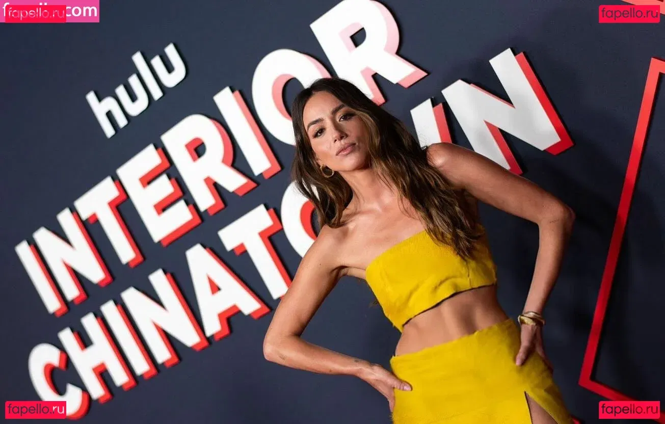 Chloe Bennet Onlyfans Photo Gallery 