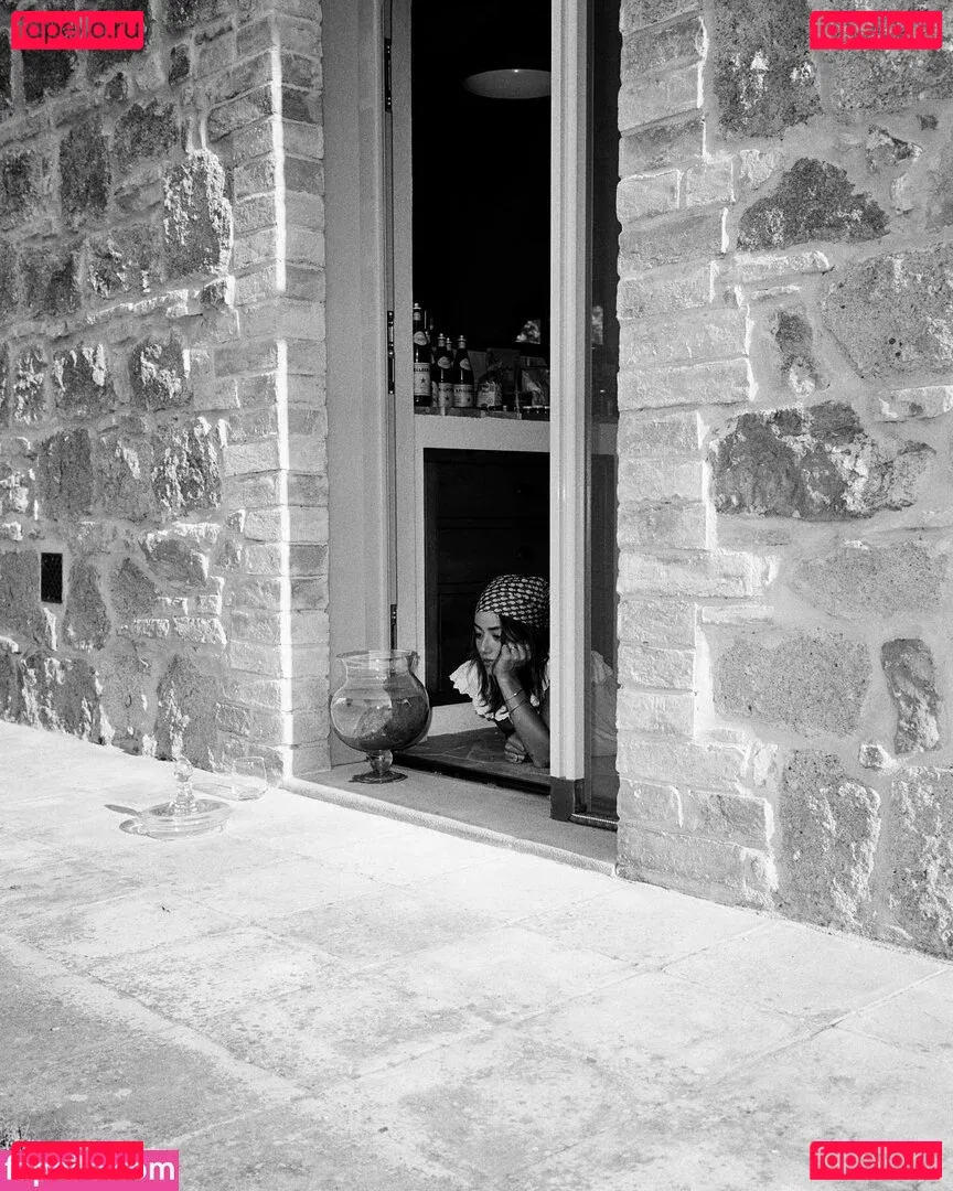 Chloe Bennet Onlyfans Photo Gallery 