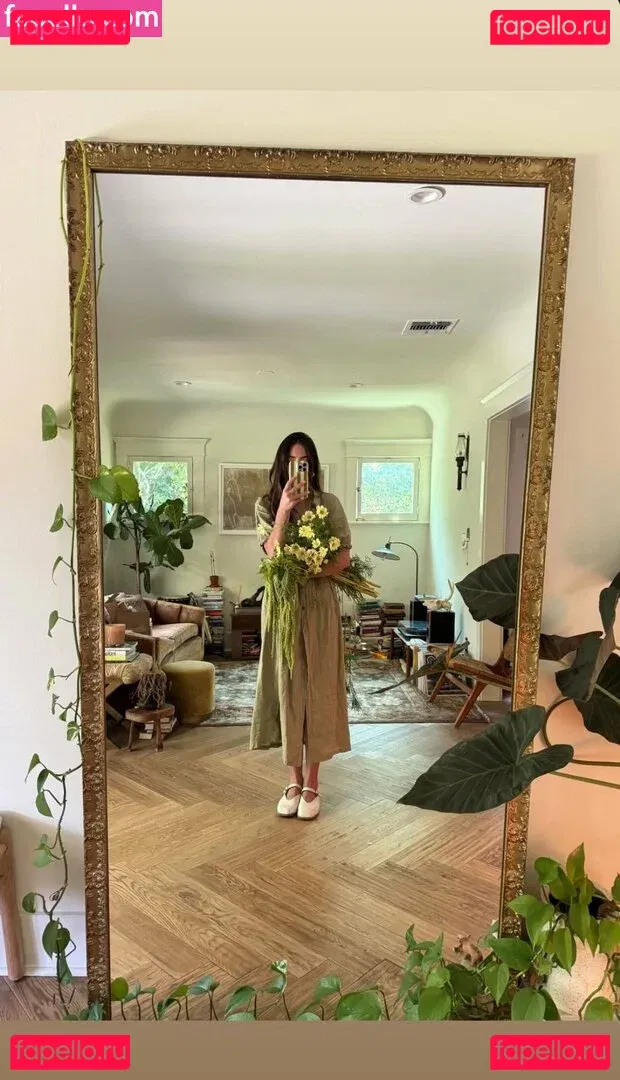 Chloe Bennet Onlyfans Photo Gallery 