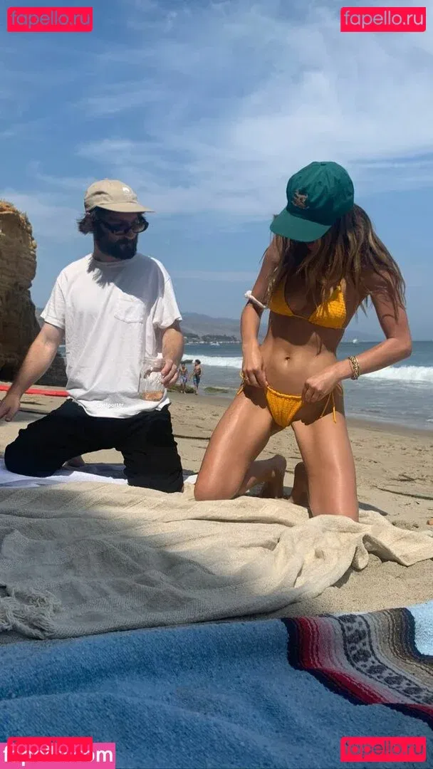 Chloe Bennet Onlyfans Photo Gallery 