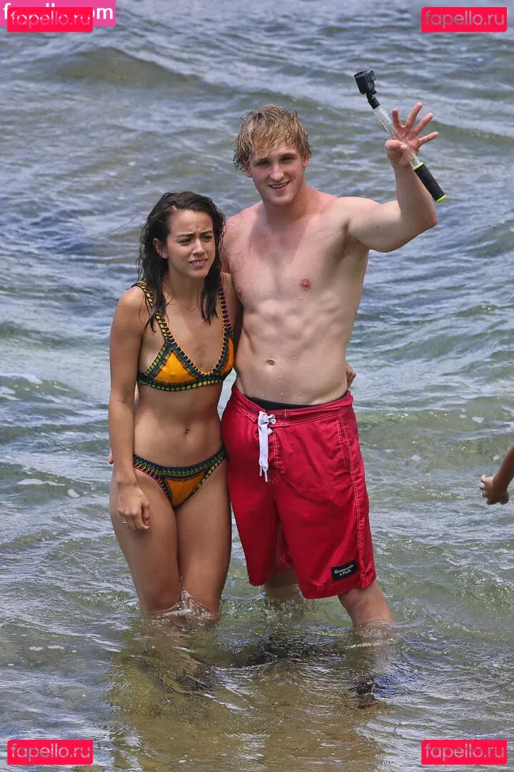 Chloe Bennet Onlyfans Photo Gallery 