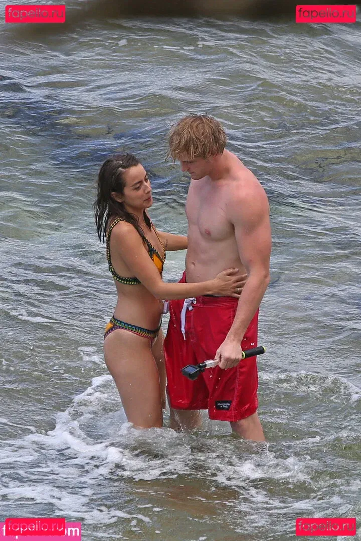 Chloe Bennet Onlyfans Photo Gallery 