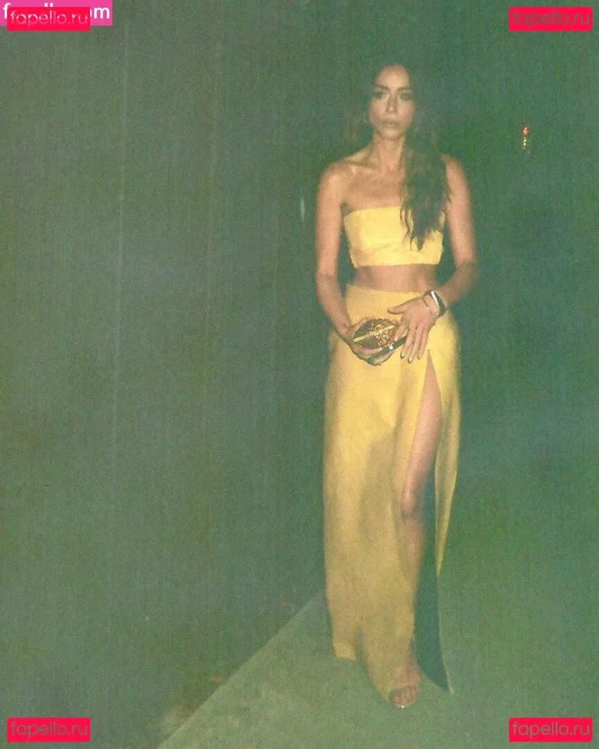 Chloe Bennet Onlyfans Photo Gallery 