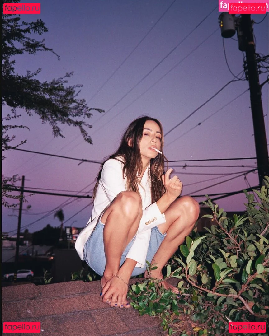 Chloe Bennet Onlyfans Photo Gallery 