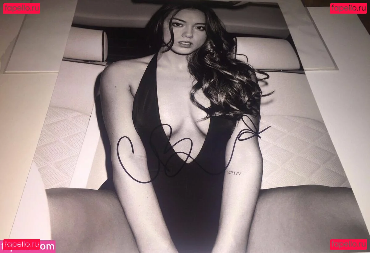 Chloe Bennet Onlyfans Photo Gallery 