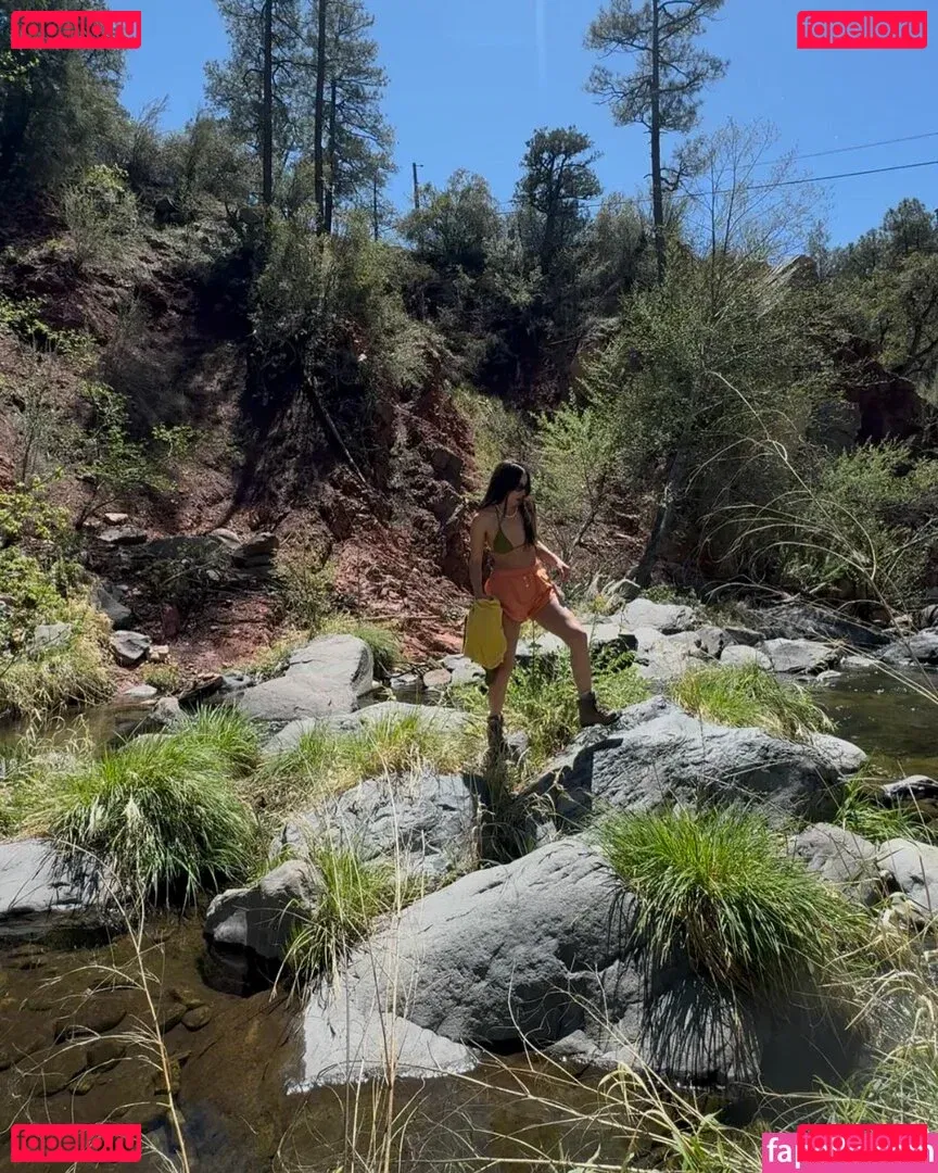 Chloe Bennet Onlyfans Photo Gallery 