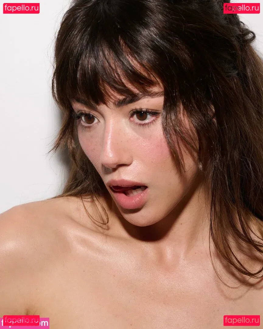 Chloe Bennet Onlyfans Photo Gallery 