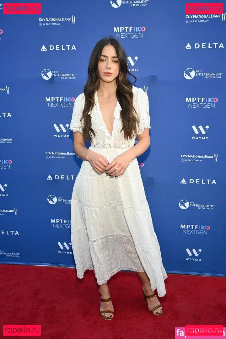 Chloe Bennet Onlyfans Photo Gallery 