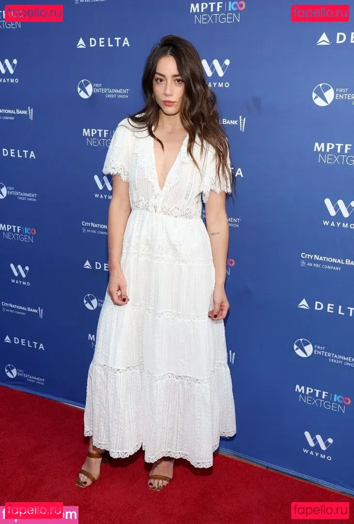 Chloe Bennet Onlyfans Photo Gallery 