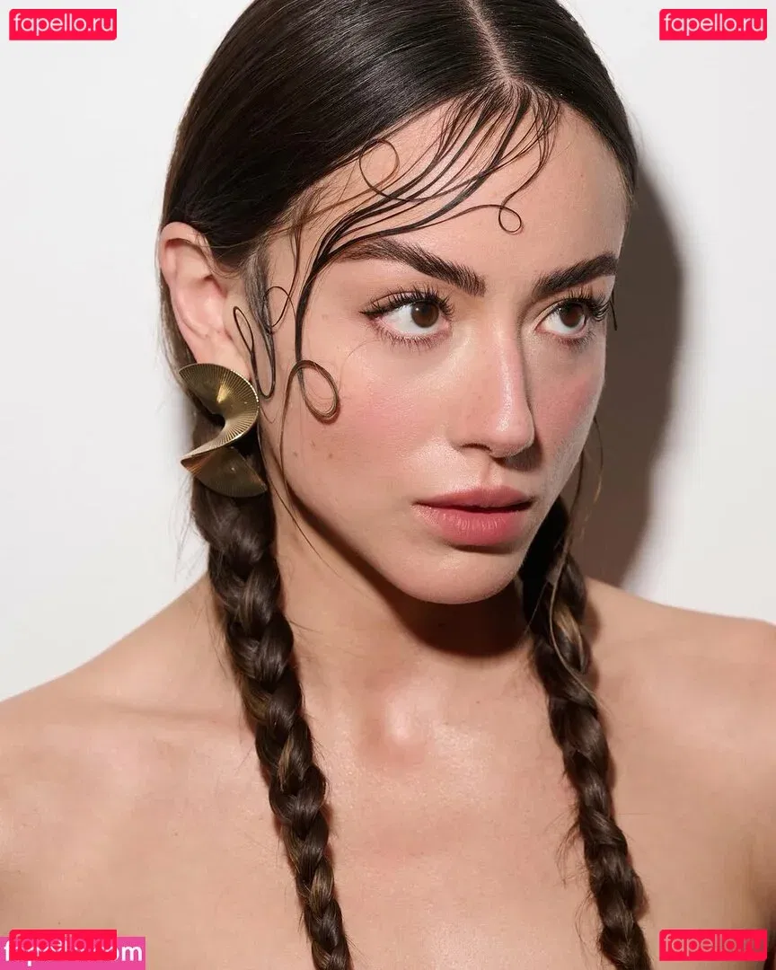 Chloe Bennet Onlyfans Photo Gallery 