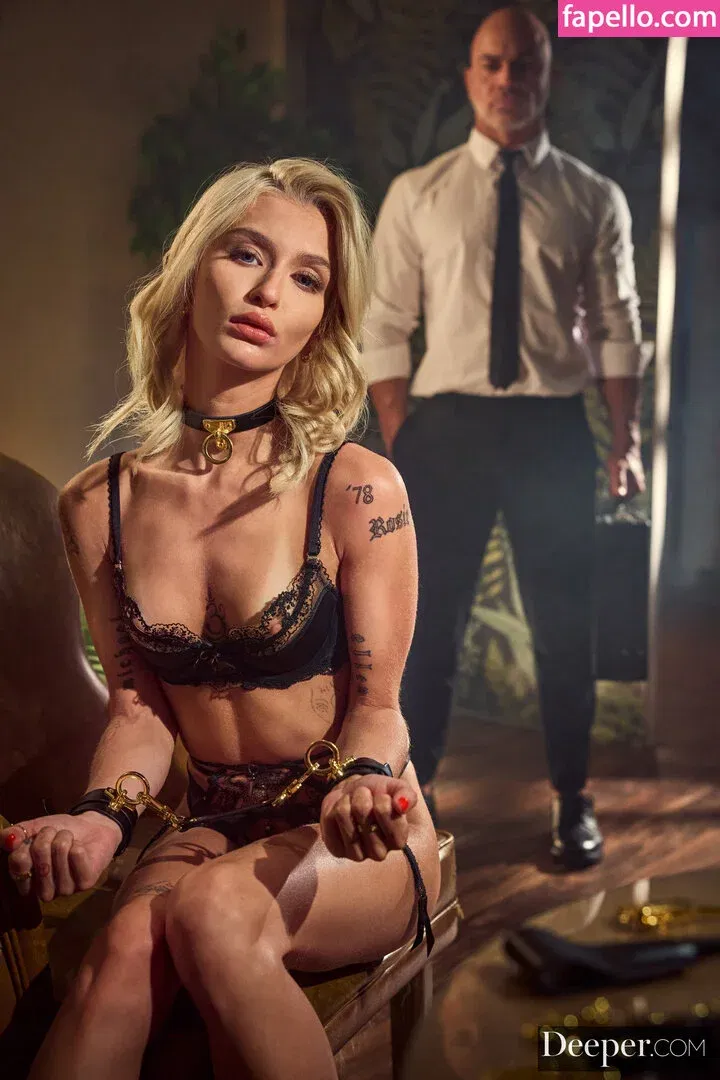 Emma Rosie Onlyfans Photo Gallery 