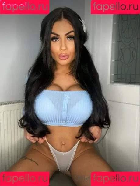 Linsay Streatfield Onlyfans Photo Gallery 