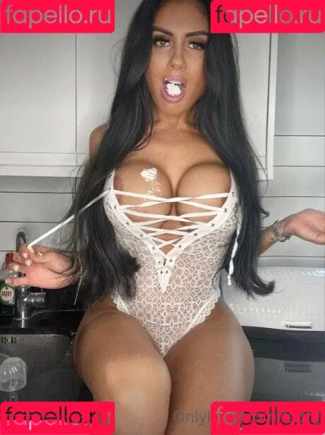Linsay Streatfield Onlyfans Photo Gallery 